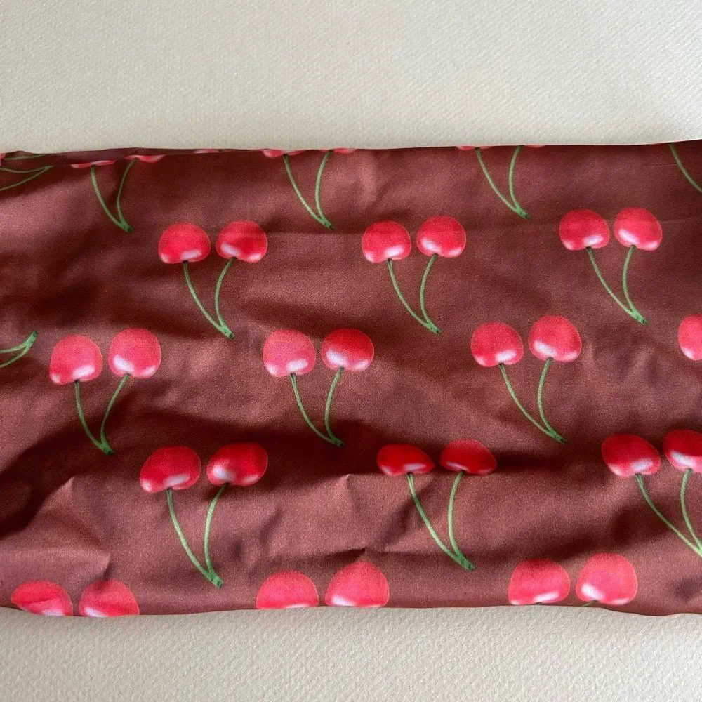 Cherry Scarf P52